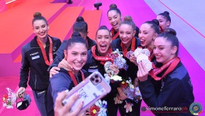 rg team podio foto simone ferraro sfa 3379 copia